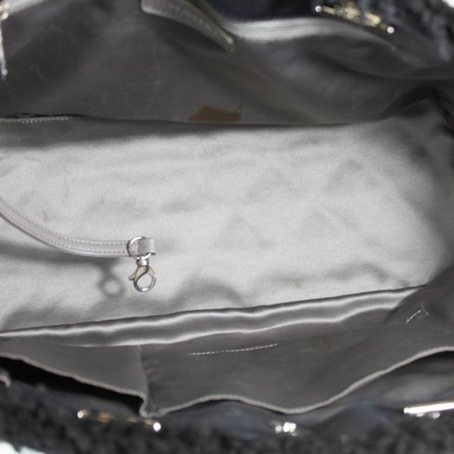 【巴黎站二手名牌專賣店】*現貨*CHANEL香奈兒真品*黑色PVC大雙C絨毛邊銀鍊肩背包-3