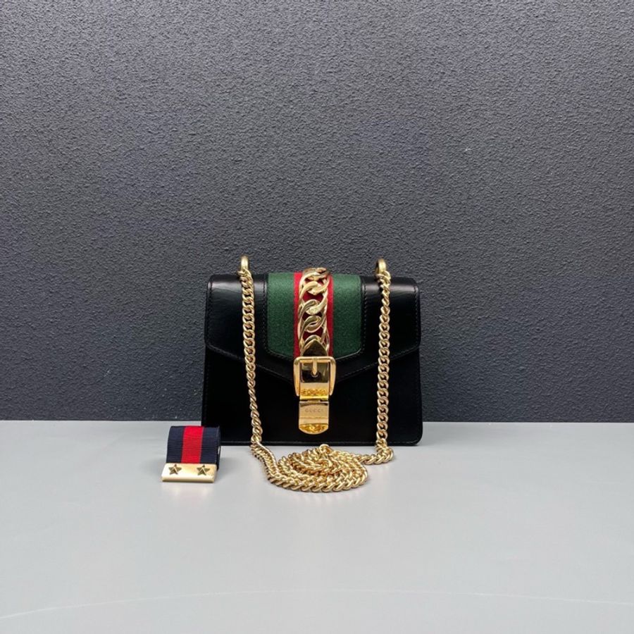 Gucci古馳 黑金全皮Sylvie小號塞爾維亞鏈條包-0