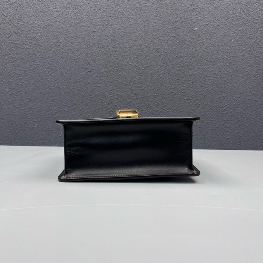 Gucci古馳 黑金全皮Sylvie小號塞爾維亞鏈條包-2