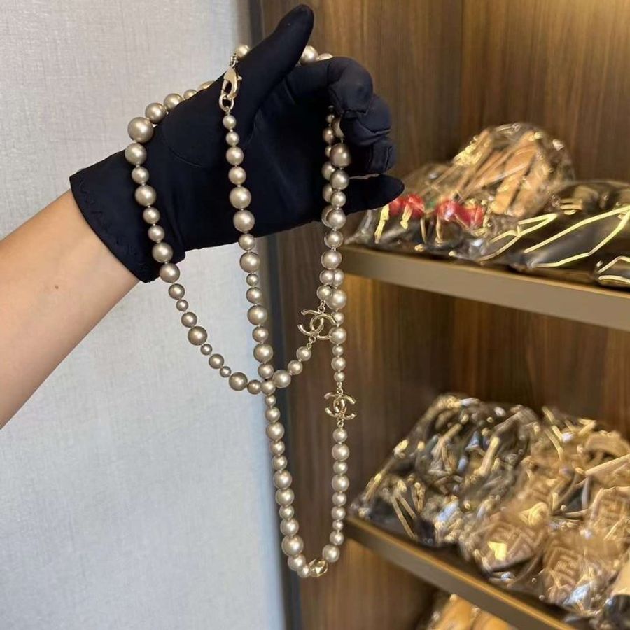 CHANEL灰色珍珠項鍊 原價近八萬 很新  顏色很高級 經典百搭-1