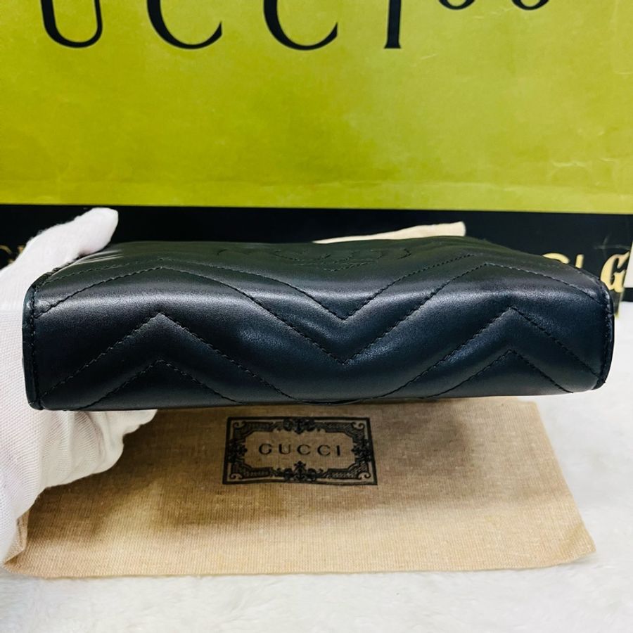 GUCCI Marmont系列绗缝鏈條手袋-8