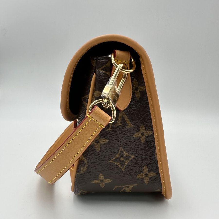 Louis Vuitton 全新LV Diane 法棍包 晶片款 M45985-2