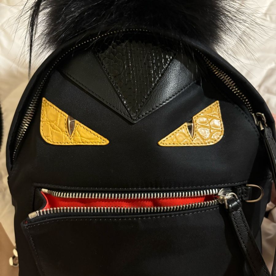 Fendi小怪獸背包-3