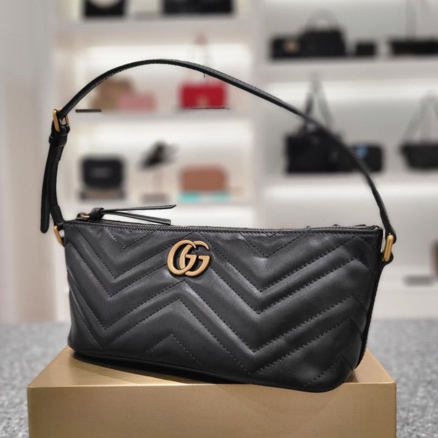 Gucci 739166 GG Marmont 绗缝肩背水餃包 黑色《2024季度★全新商品 》-3