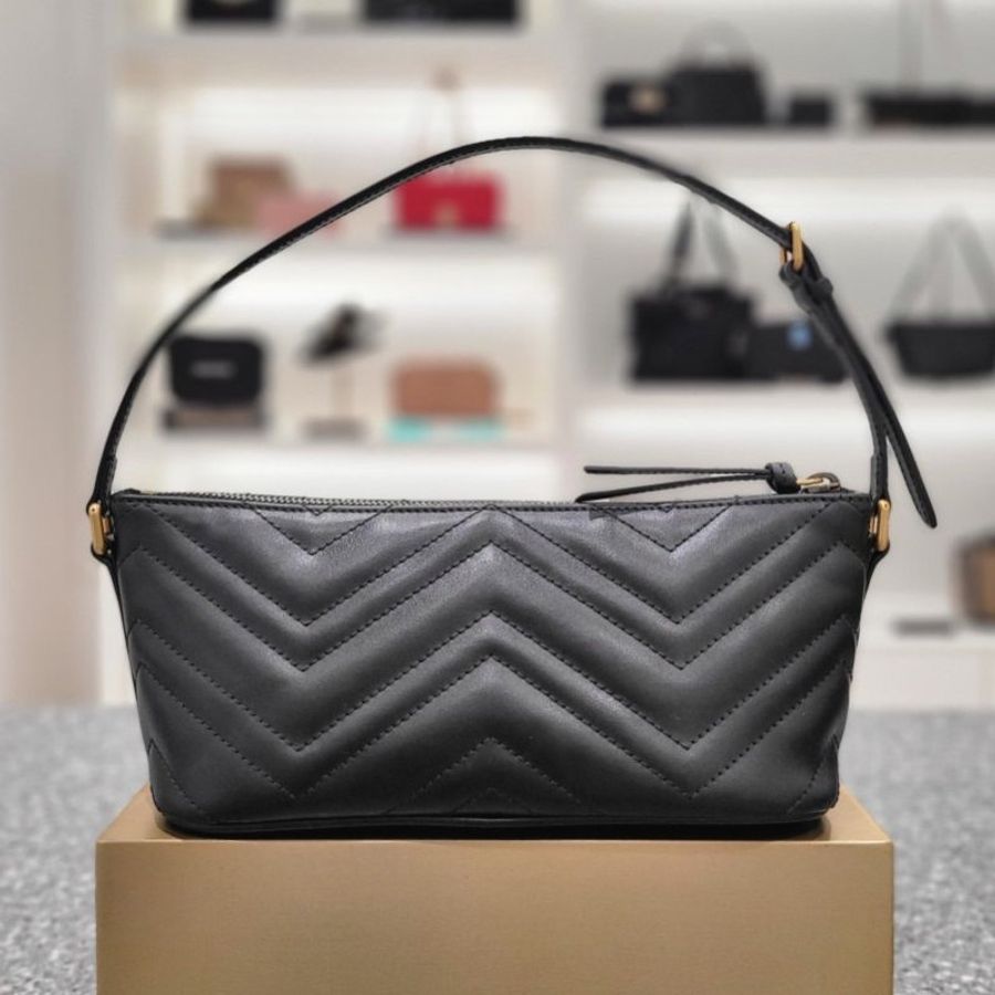 Gucci 739166 GG Marmont 绗缝肩背水餃包 黑色《2024季度★全新商品 》-5