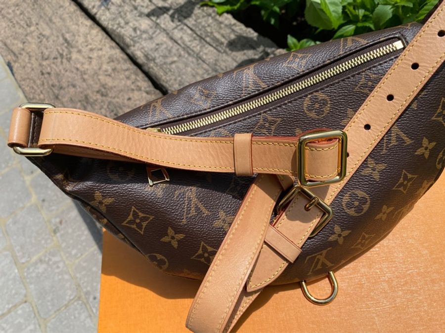 絕版LV老花BUMBAG MM MNG WN金釦第一代腰包胸口包M43644-9