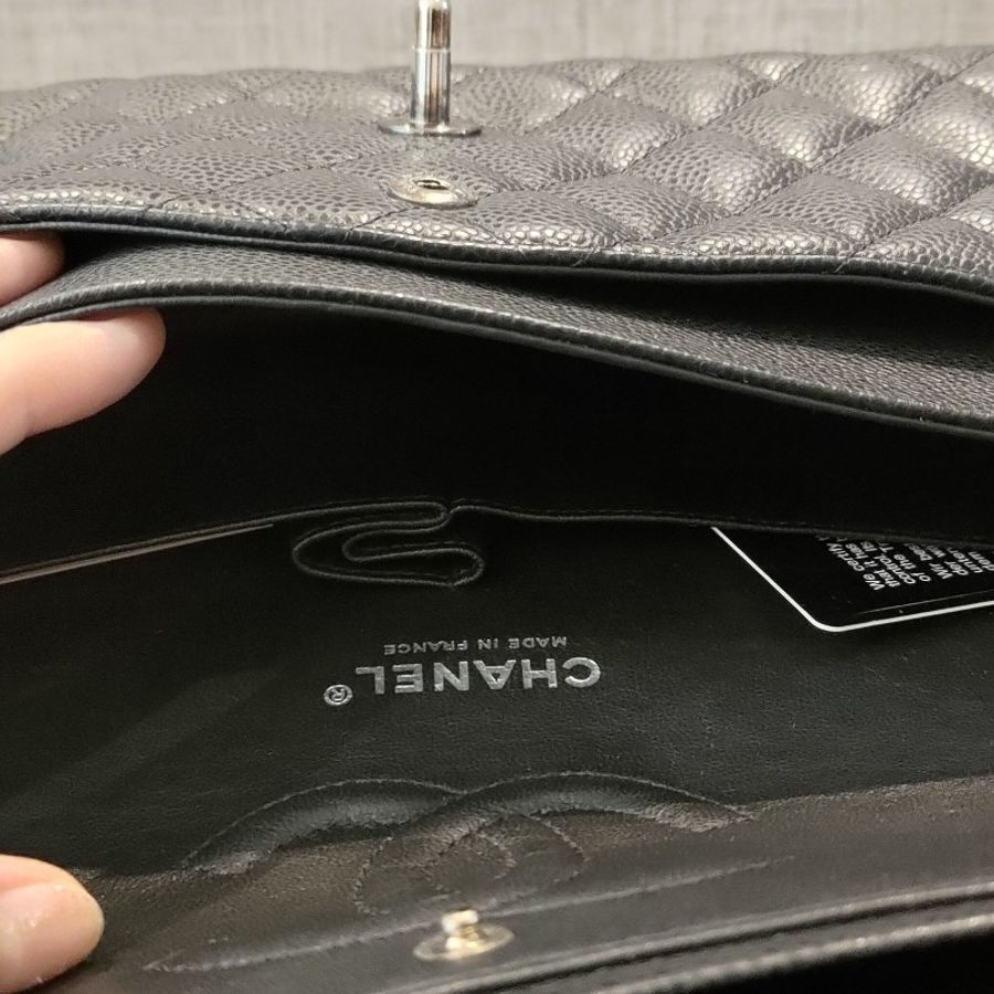 Chanel 口蓋包 中型 牛皮銀色鍊-17
