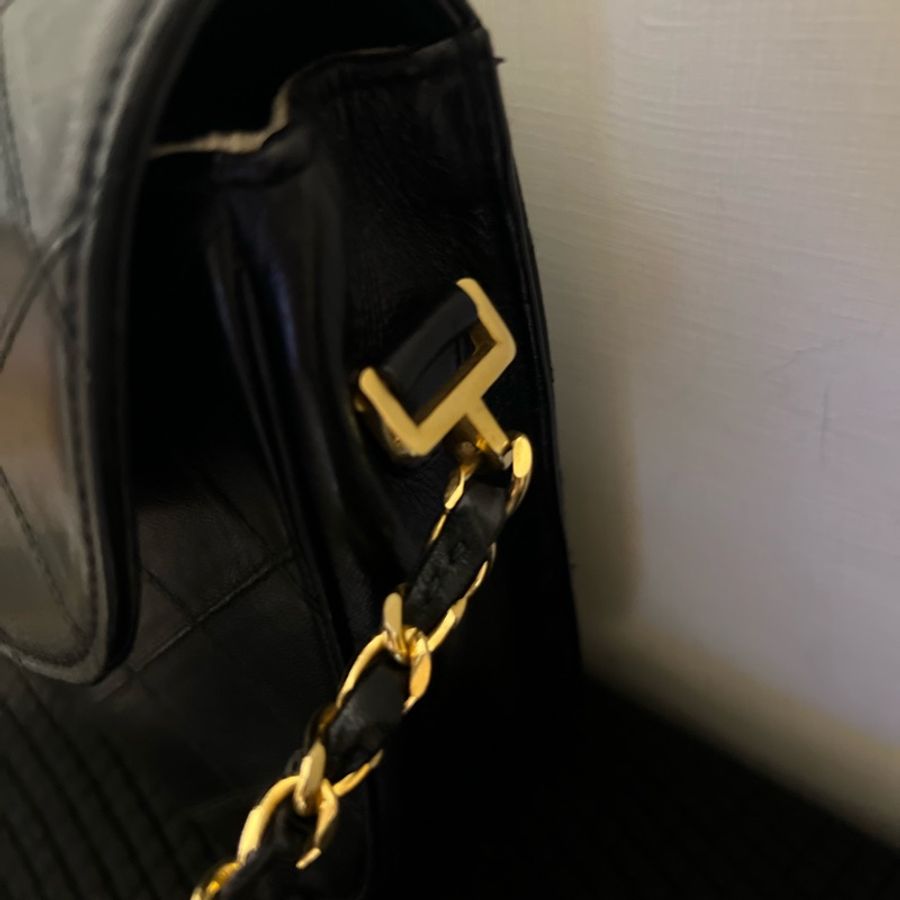 chanel香奈兒 大logo書包釦優惠7天-11