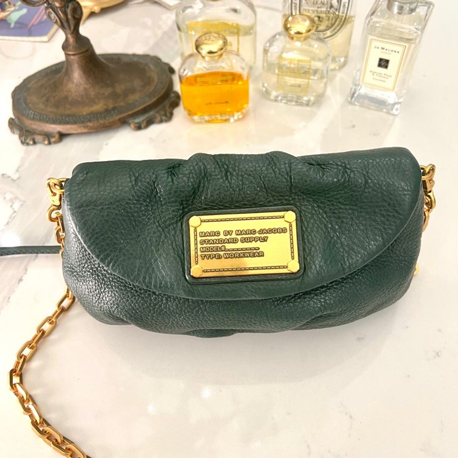 Marc Jacobs 復古銅牌鋼印綠肩背 / 斜跨包-5