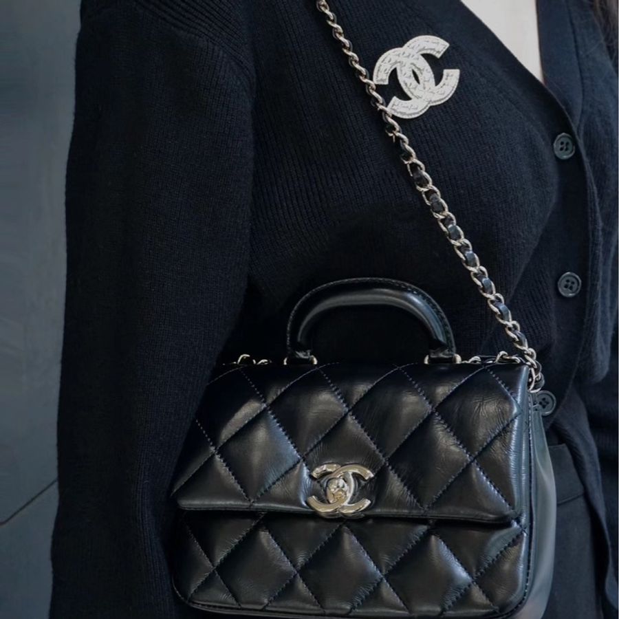 香奈兒 Chanel 24C新款油蠟手柄方胖子 防刮羊皮黑金-4