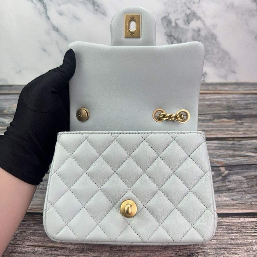 全新‼️#CHANEL 山茶花方胖 #芯片款-16