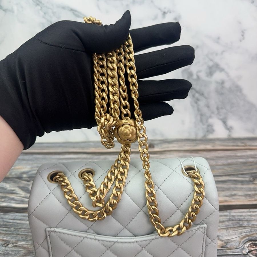 全新‼️#CHANEL 山茶花方胖 #芯片款-21
