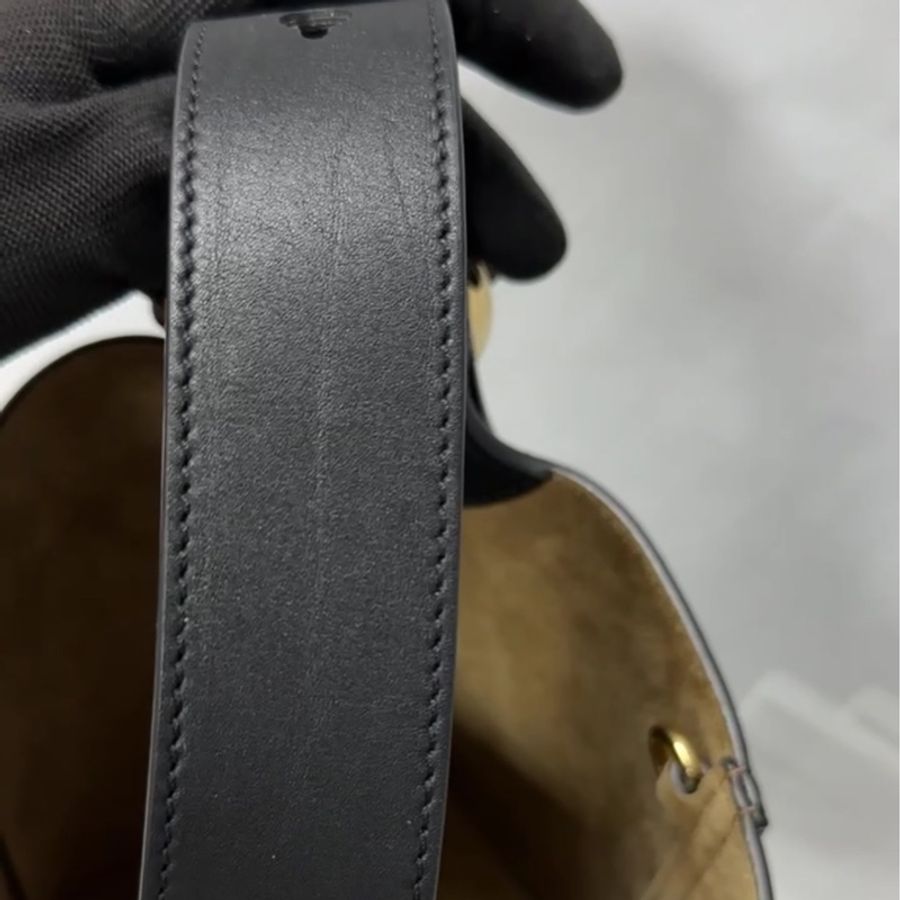 Loewe mini pebble 水桶包-8