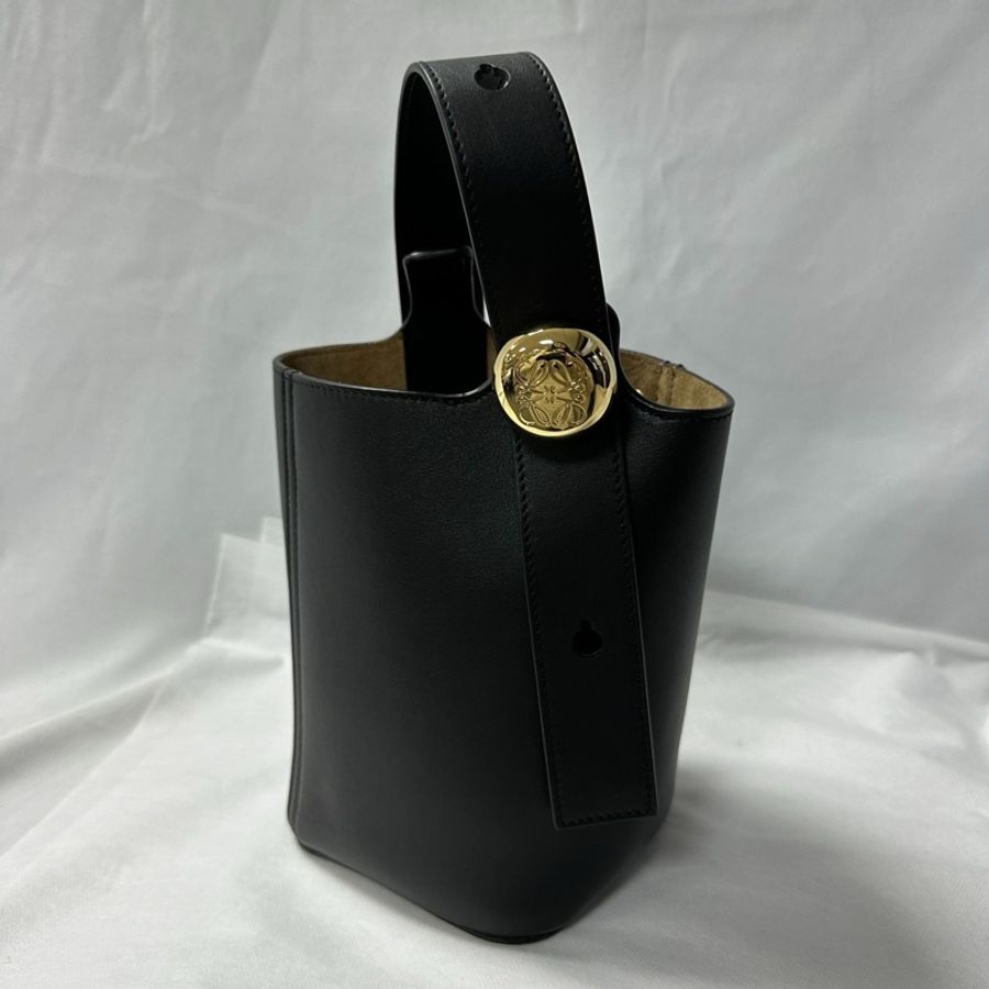 Loewe mini pebble 水桶包-12