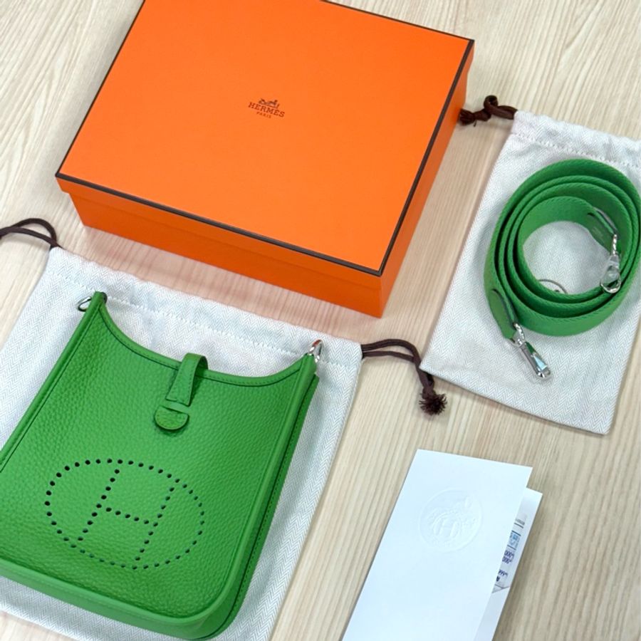 全新 Hermes Mini Evelyn 16 絲藍綠 夏天小包 B刻-1