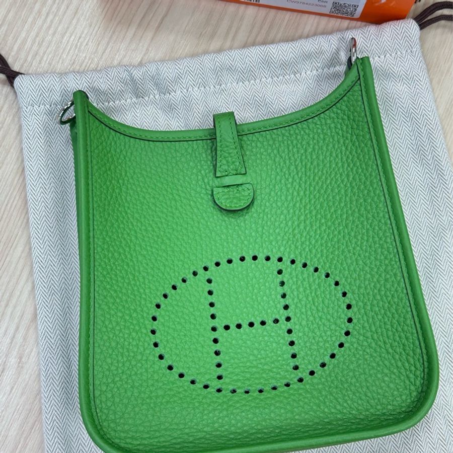 全新 Hermes Mini Evelyn 16 絲藍綠 夏天小包 B刻-4