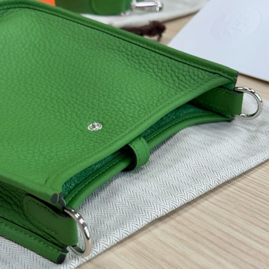 全新 Hermes Mini Evelyn 16 絲藍綠 夏天小包 B刻-12