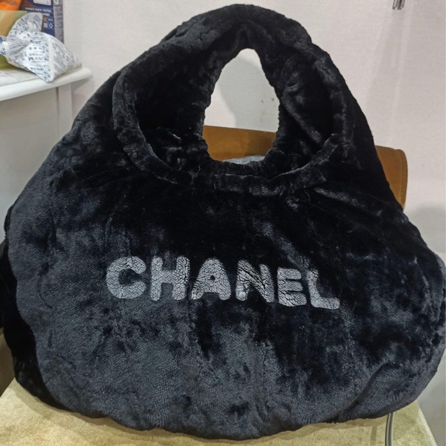 CHANEL 香奈兒   限量秀款兔毛兩用鏈帶包 可以斜背 手提 肩背都非常時髦🤎-1