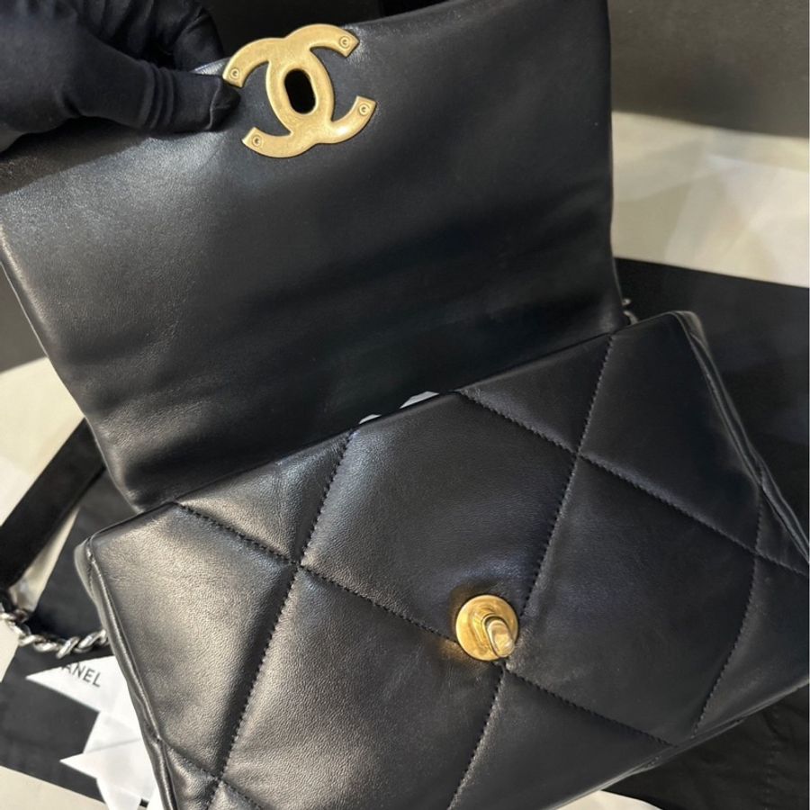#99新閒置 #全配🈶購證 Chanel 19 bag黑金小號黃金尺寸🥹-13