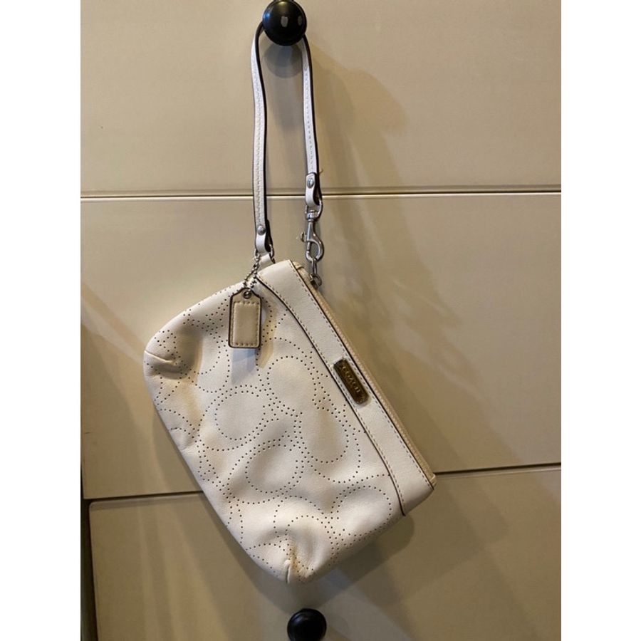 Coach 真皮 奶油白 手拿包$1000-2