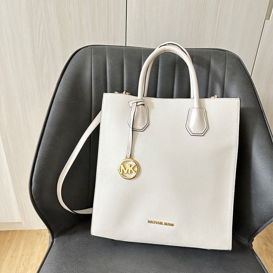MICHAEL KORS MK包包 直式 白色-0