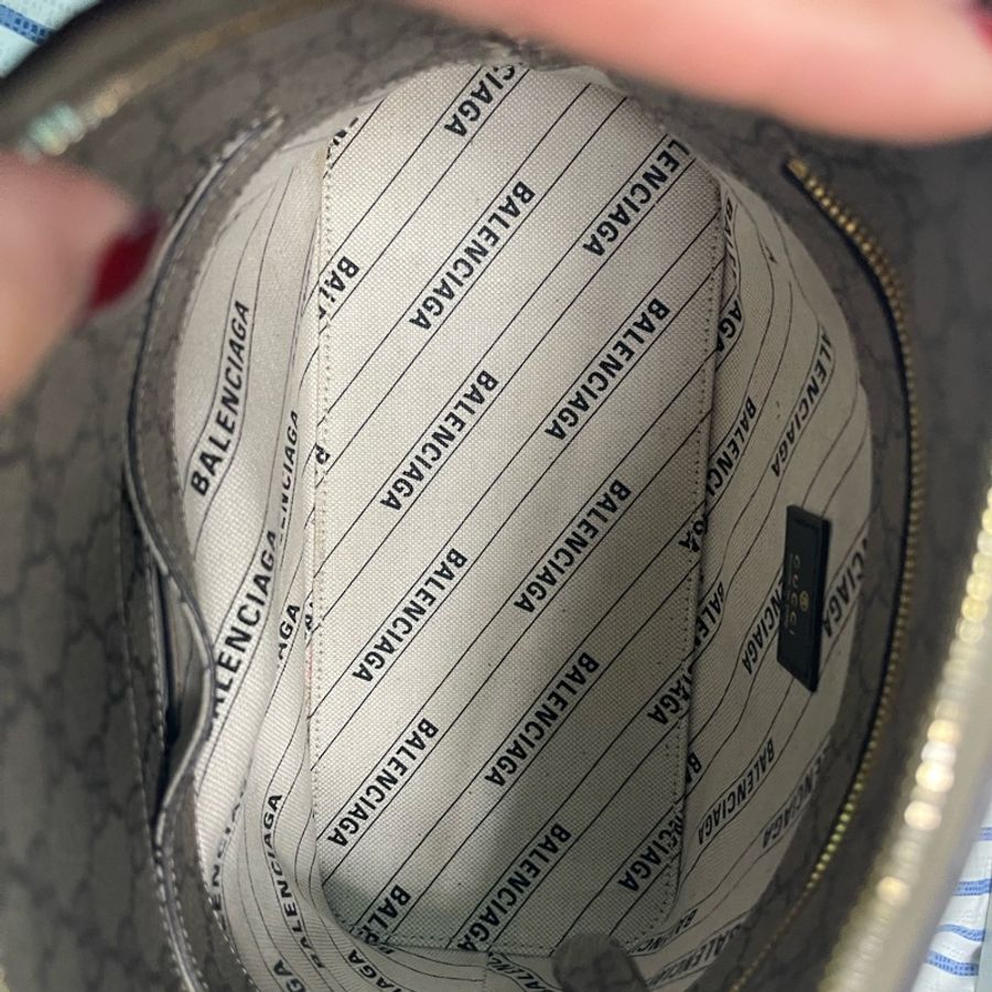 GUCCI x Balenciaga The Hacker Project Ville Small Bag斜揹袋-10
