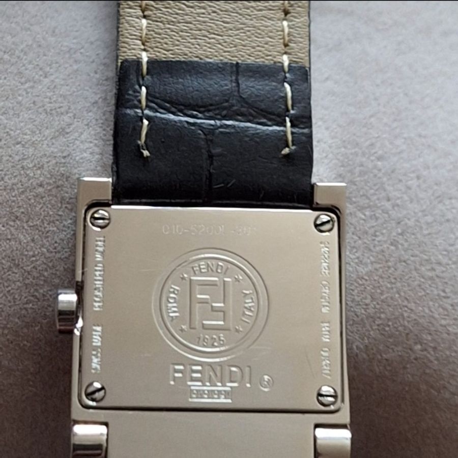 Fendi 5200 L 經典馬銜腕錶-10