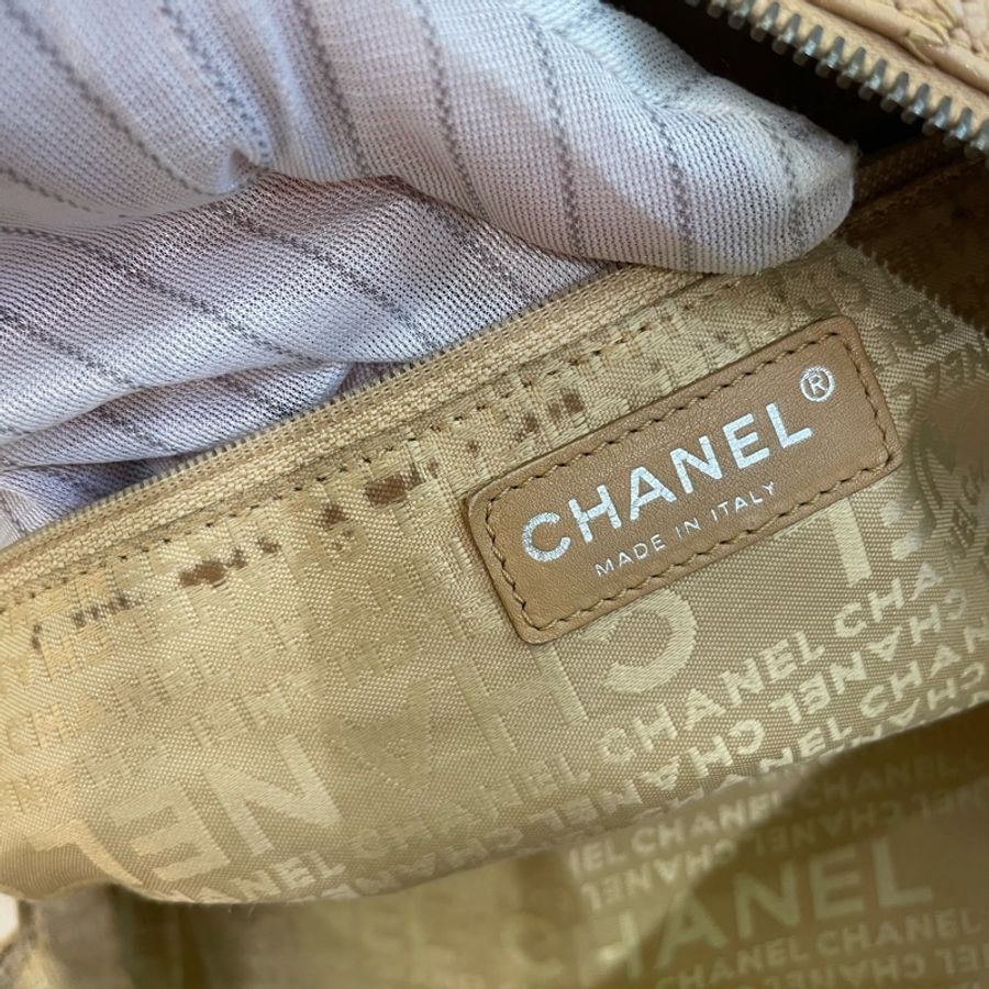 CHANEL 中古冰格波士顿 奶茶色 9開 銀扣-5