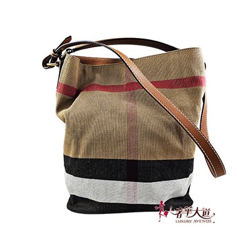 已售出*BURBERRY 卡其色經典格紋棉麻兩用水桶包 3945742-0