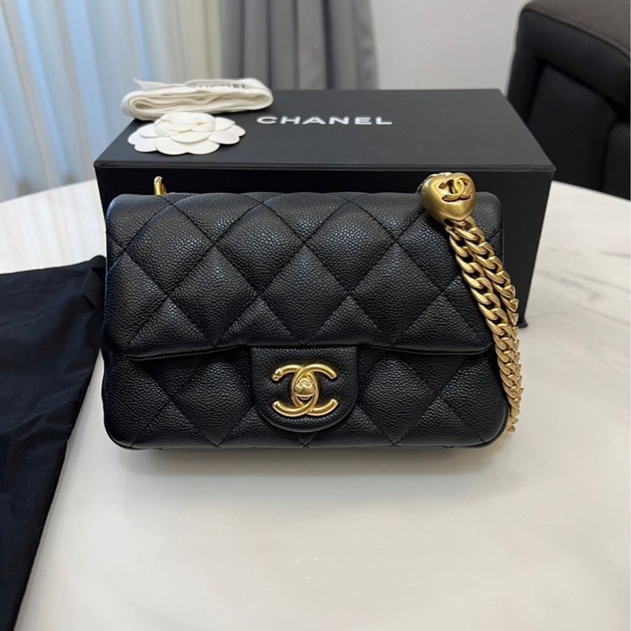 Chanel 愛心調節釦 黑金牛皮魚子醬 晶片款-0