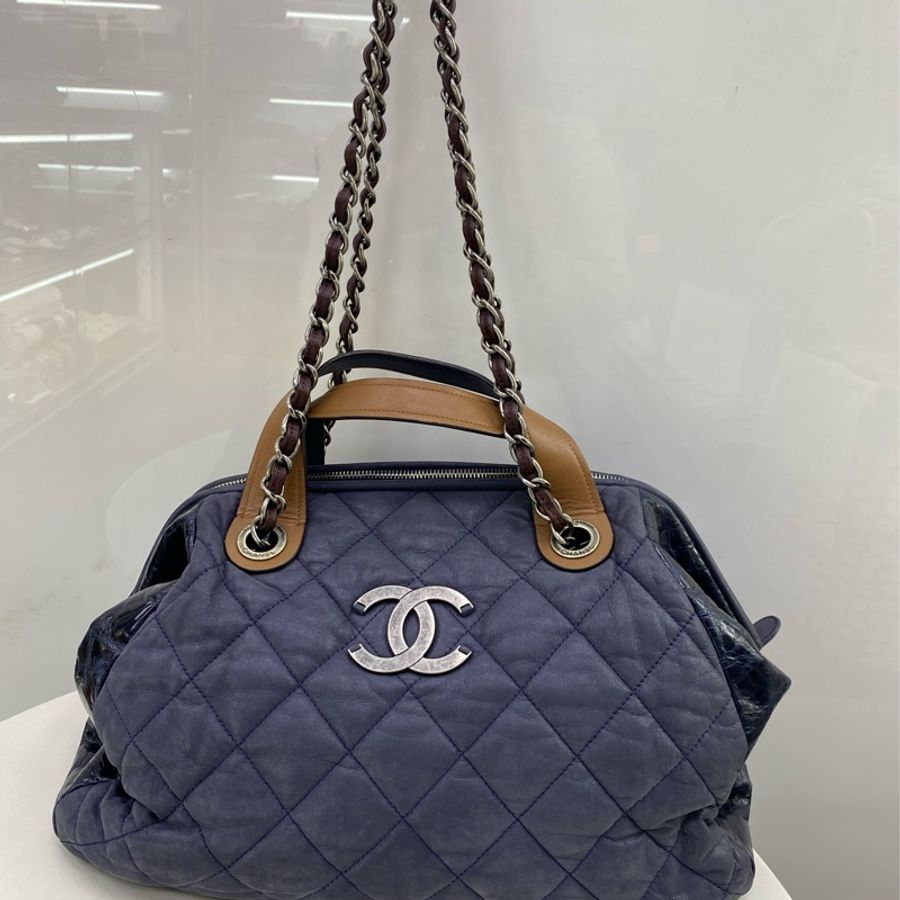 Chanel Shoulder Bag-6