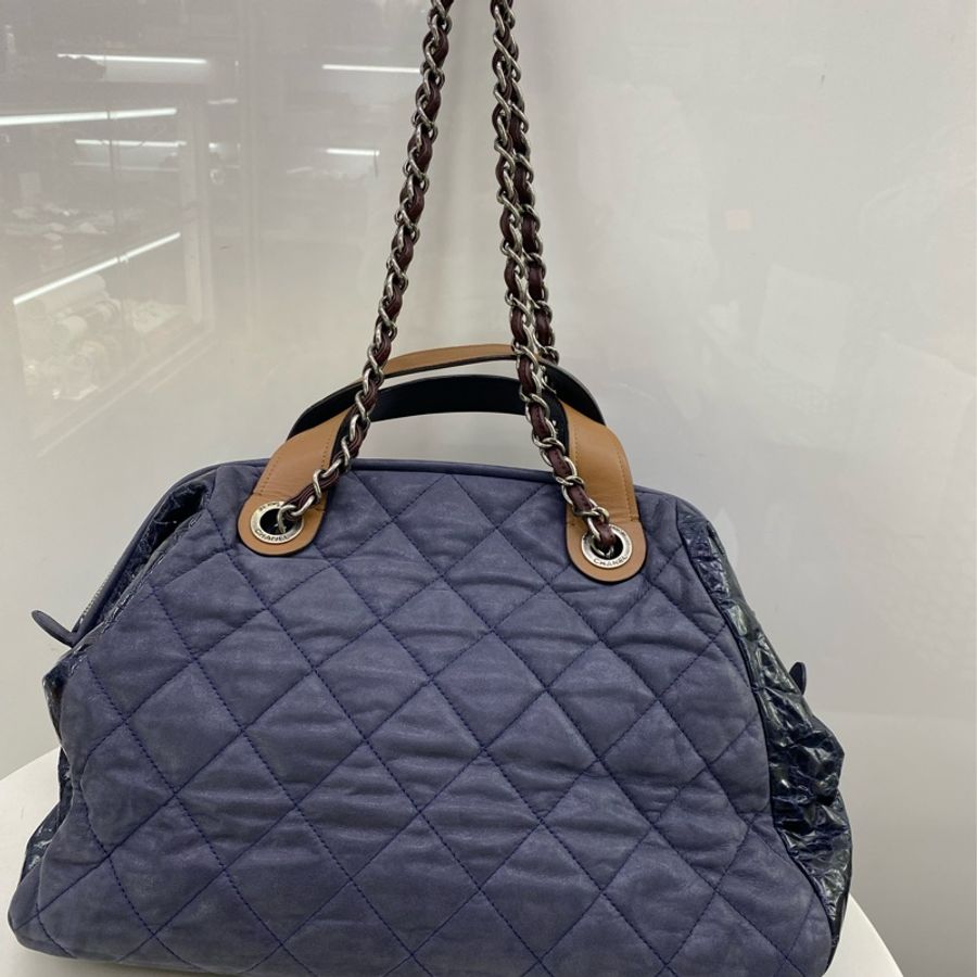 Chanel Shoulder Bag-7