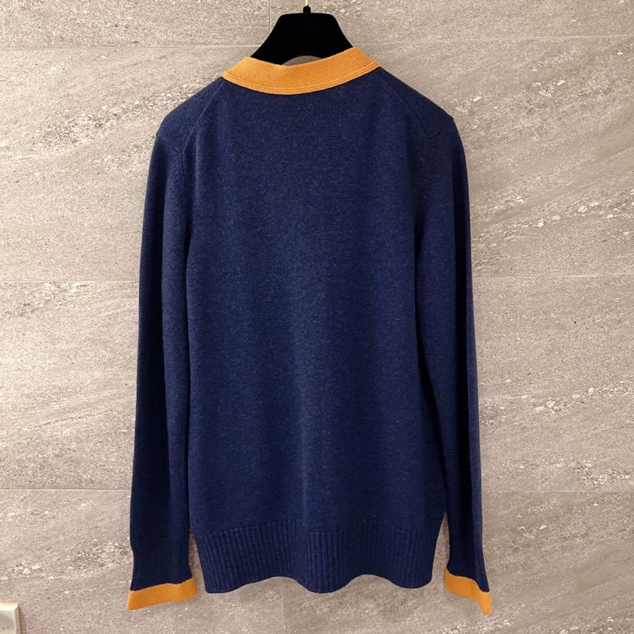 Chanel 藍色cashmere 土黃邊 獅子扣 中版針織罩衫-1