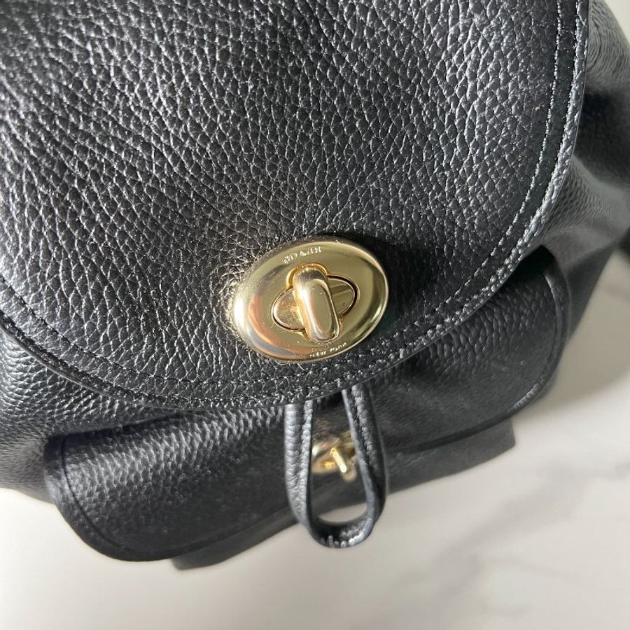 RARE TO GO 中古 | COACH backpack 黑色 荔枝皮革 背包 背囊 有皮革吊牌裝飾-5
