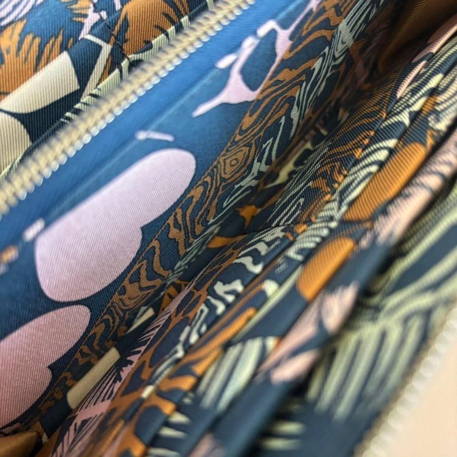 ::HERMES:: Silk In 深藍色絲巾長夾-14