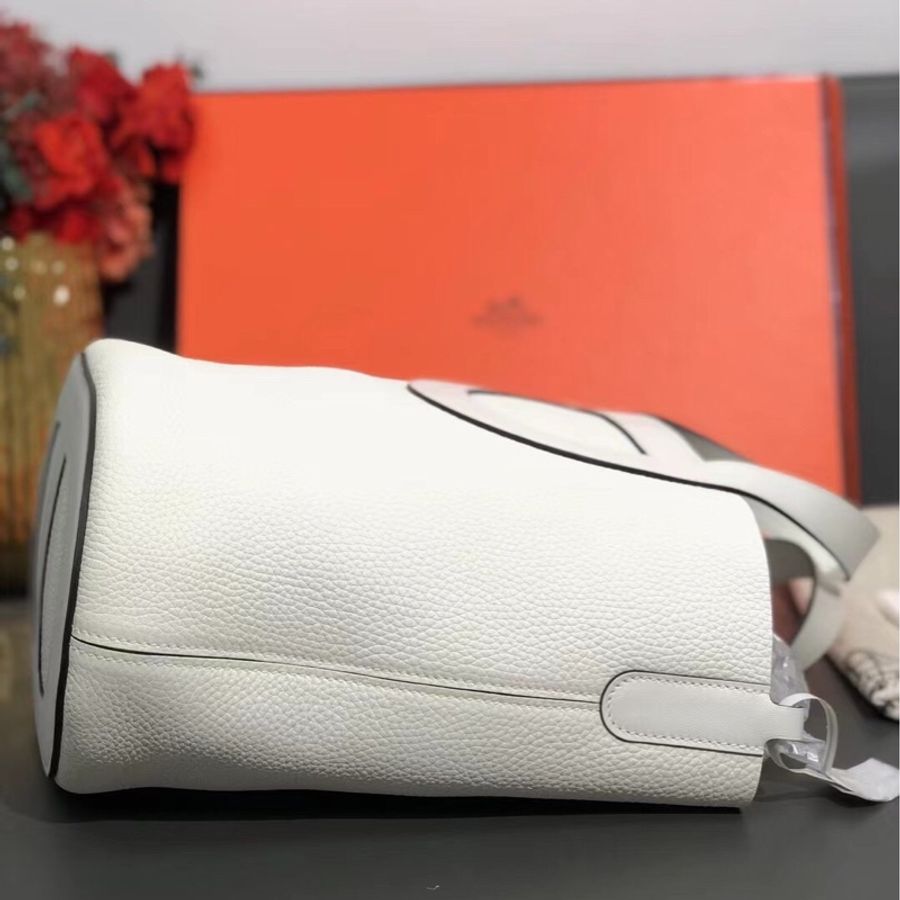 愛馬仕in the loop 22豬鼻子菜籃子新白色金扣B刻 手提包水桶包 尺寸:23×16×24cm-10