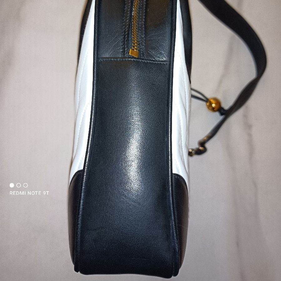 Chanel vintage V stich 黑白撞色手提肩背包-2