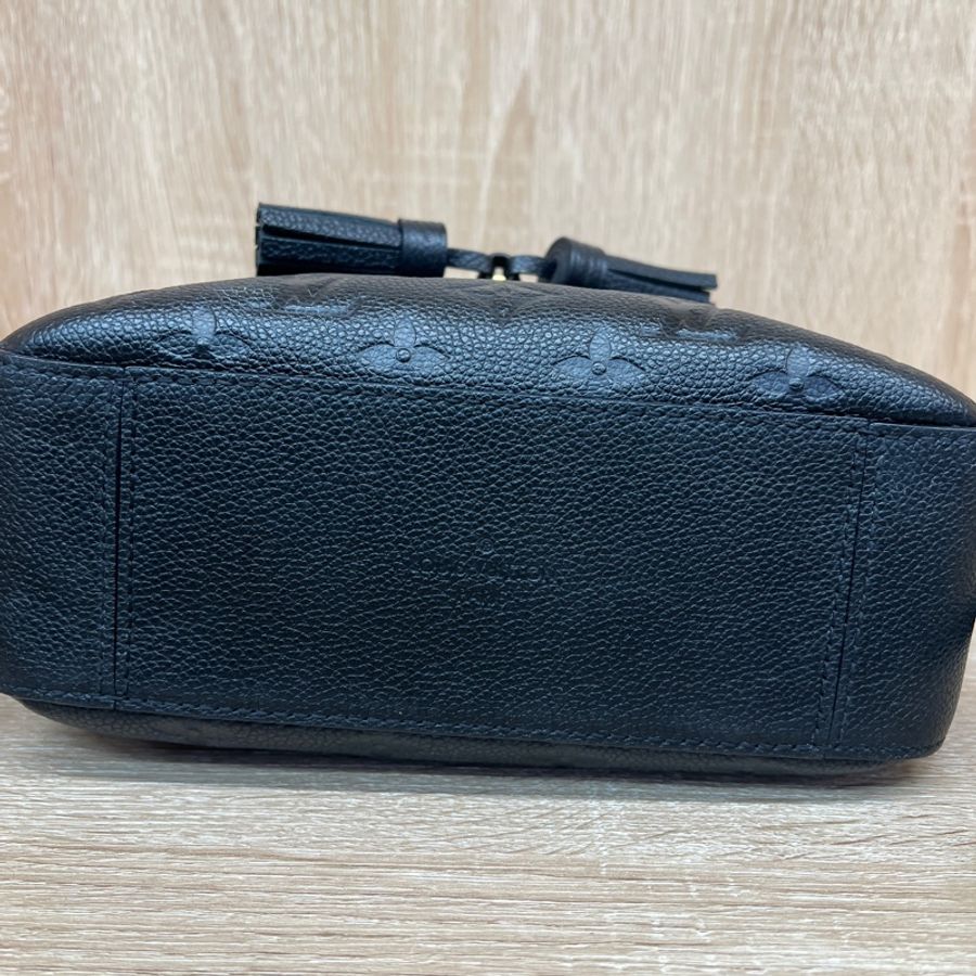 LV 黑牛皮壓紋金釦手提斜背相機包M44593-5