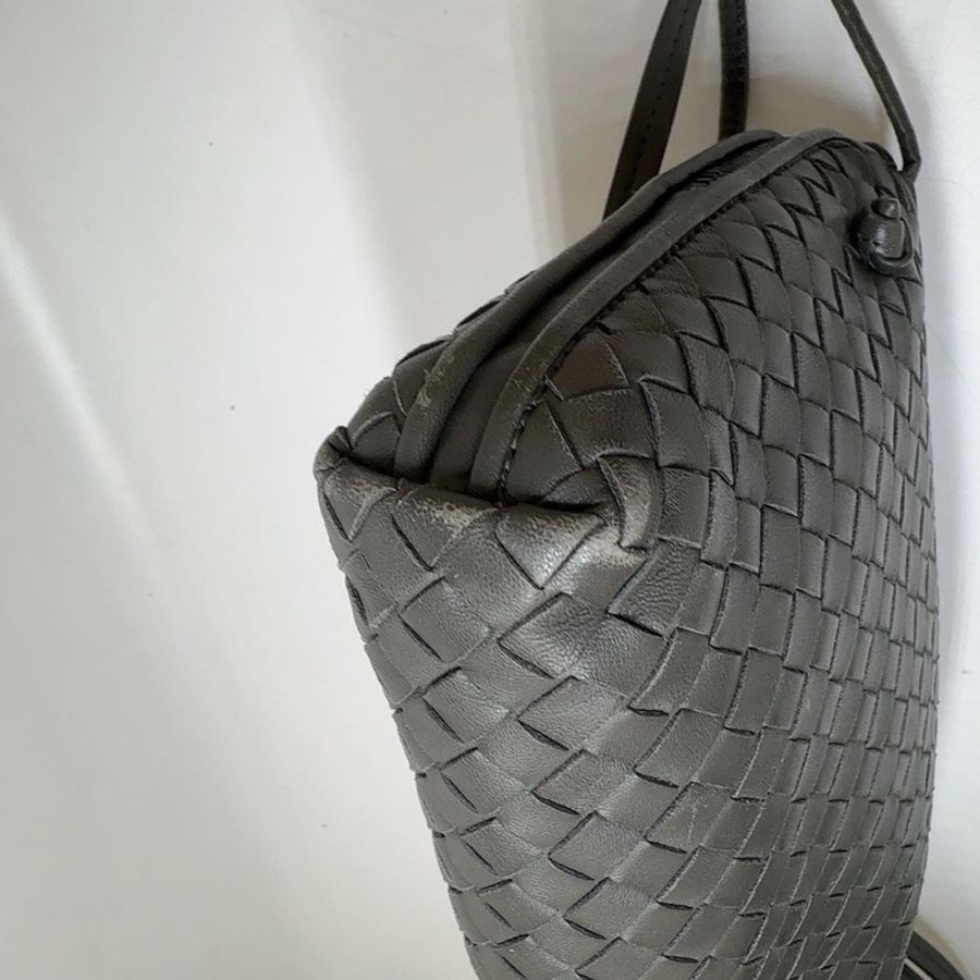 Bottega Veneta BV灰色編織單肩包-6