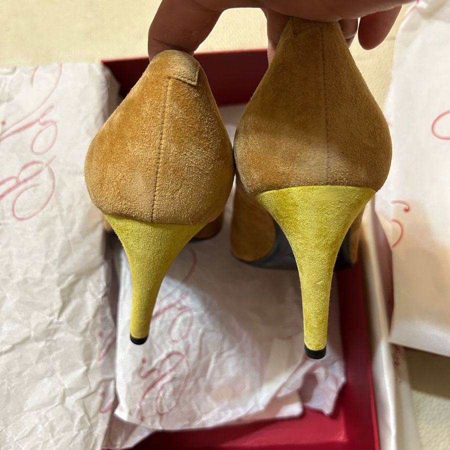 roger vivier 麂皮高跟鞋 芥末黃-0