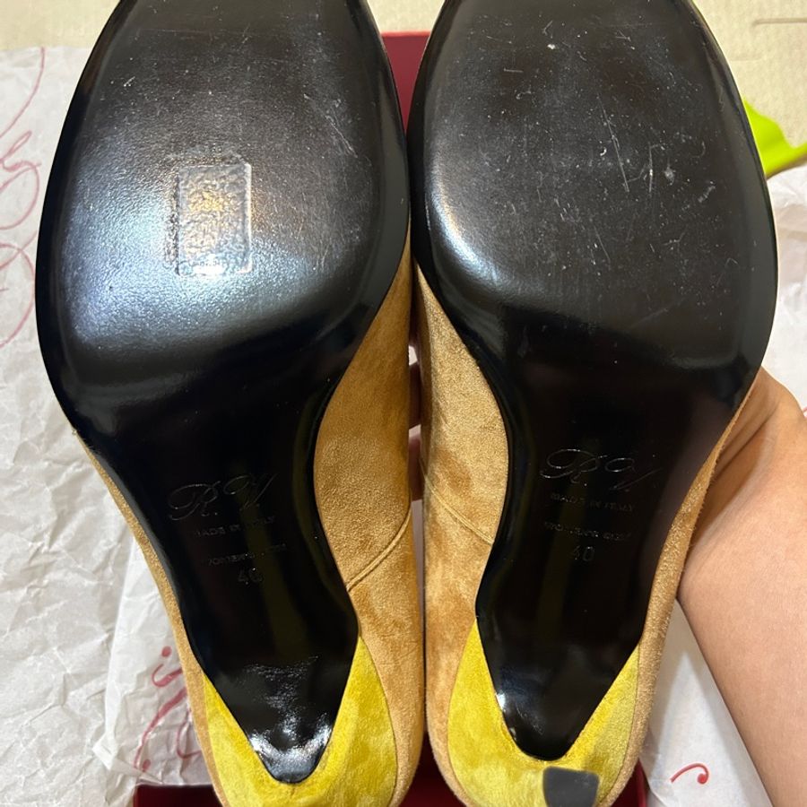roger vivier 麂皮高跟鞋 芥末黃-2