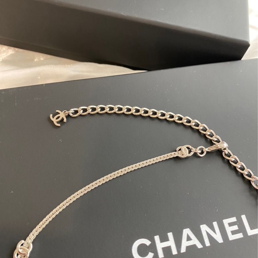 Chanel 銀5花蛇骨鍊-3