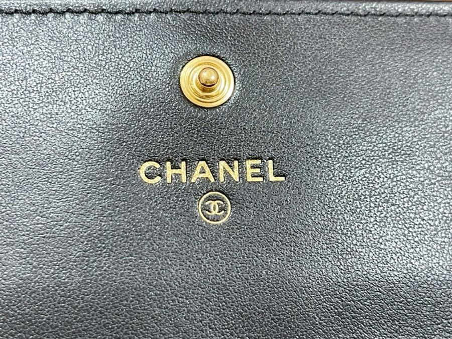 CHANEL 19 羊皮 扣式長夾-21