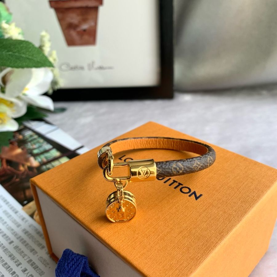Louis Vuitton Tribute Charm Monogram 塗層帆布手環(棕色) M6442F-2