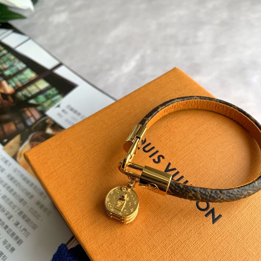 Louis Vuitton Tribute Charm Monogram 塗層帆布手環(棕色) M6442F-4