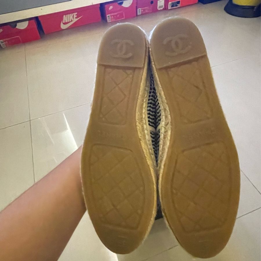 Chanel 編織配黑色logo草編鞋39號-6