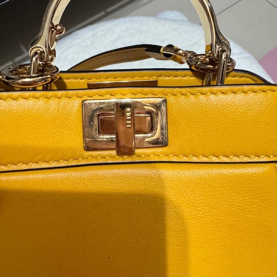 Fendi 黃色超迷你peekaboo-3