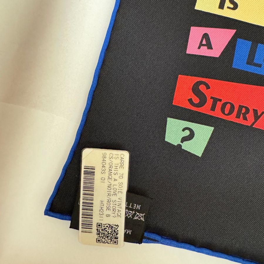 愛馬仕Is This a Love Story 70 cm絲巾-1