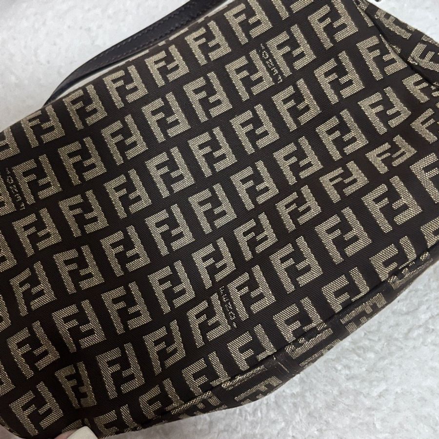 Fendi 小胖丁-1