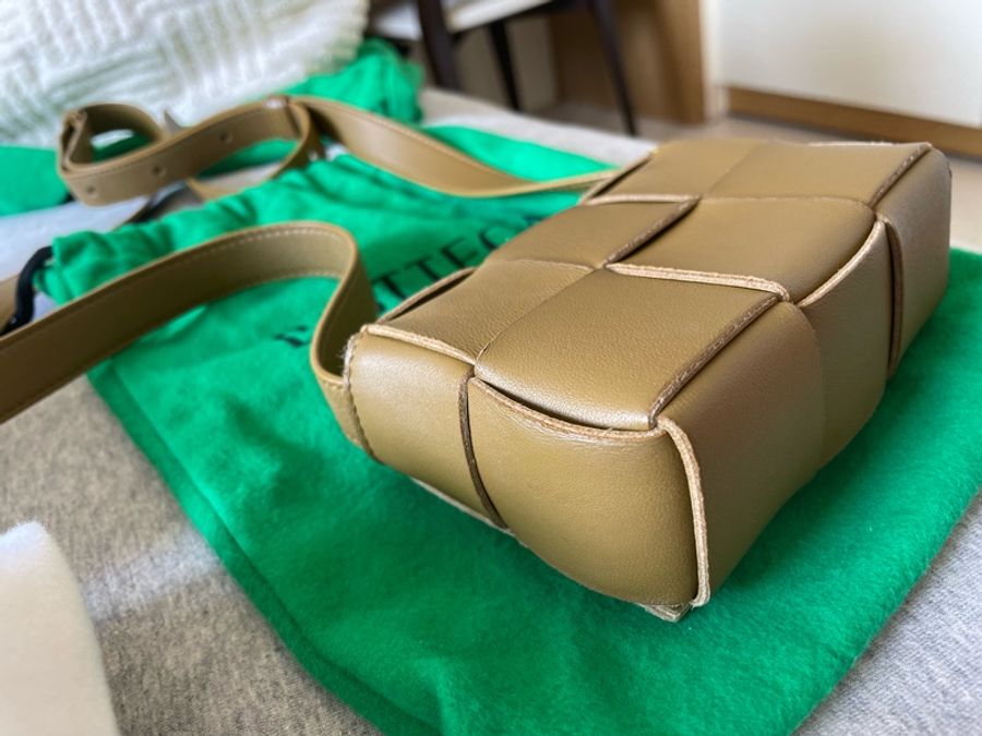 Bottega Veneta candy cassette acorn 橡果棕mini bag 六格 羊皮 BV-11